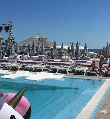 Luxury مامايا